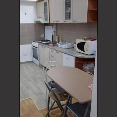 East Gate Apartment Studio Скопье Экстерьер фото