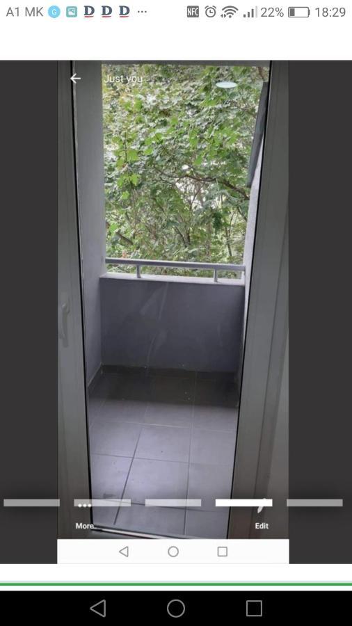 East Gate Apartment Studio Скопье Экстерьер фото