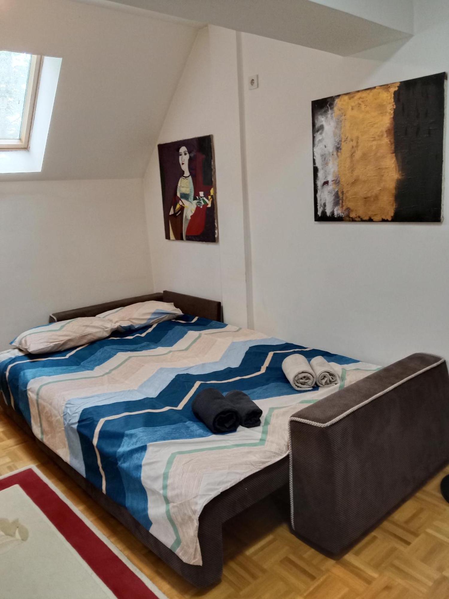 East Gate Apartment Studio Скопье Экстерьер фото